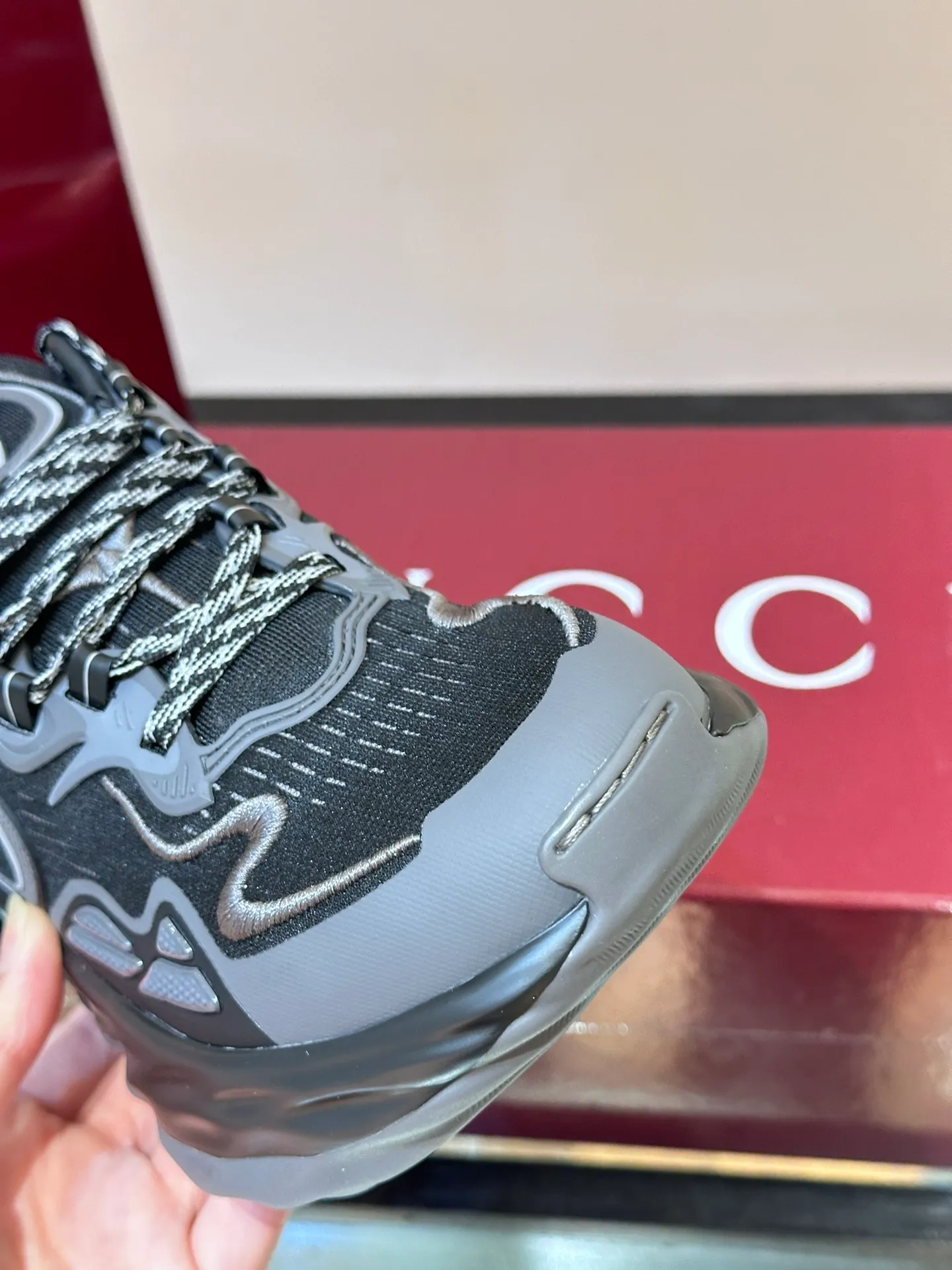 Men's Men's Shoes💰p760 "Gucc*" Ri Men's Men's Shoes💰p Men's Men's Shoes💰ple Series 2024ss👫Couple Style Casual Sports Shoes, buy the original and accurately reproduce it! Restore the quality of details, Gucci Ri men's shoes 💰p men's shoes 💰ple series sports shoes are made with innovative stitching technology to create a flowing texture like water. The leather design is paired with three-dimensional interlocking Double G leather patches and Gucci letter metal accessories, creating a free flowing texture of the entire shoe with a 3D effect. A classic and versatile piece that feels super comfortable on your feet! Male 39-44 Female 35-39